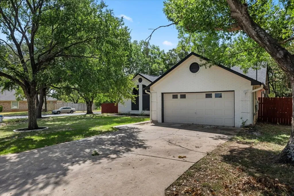 201 Susana Lane Georgetown TX 78628