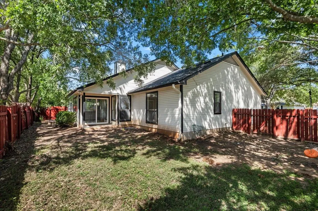 201 Susana Lane Georgetown TX 78628
