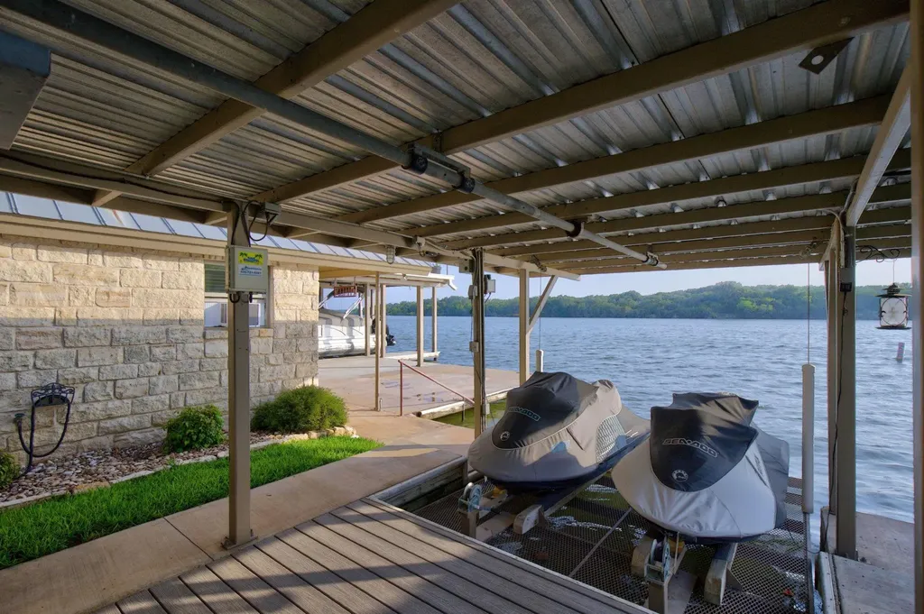 814 Scenic Loop Kingsland TX 78639