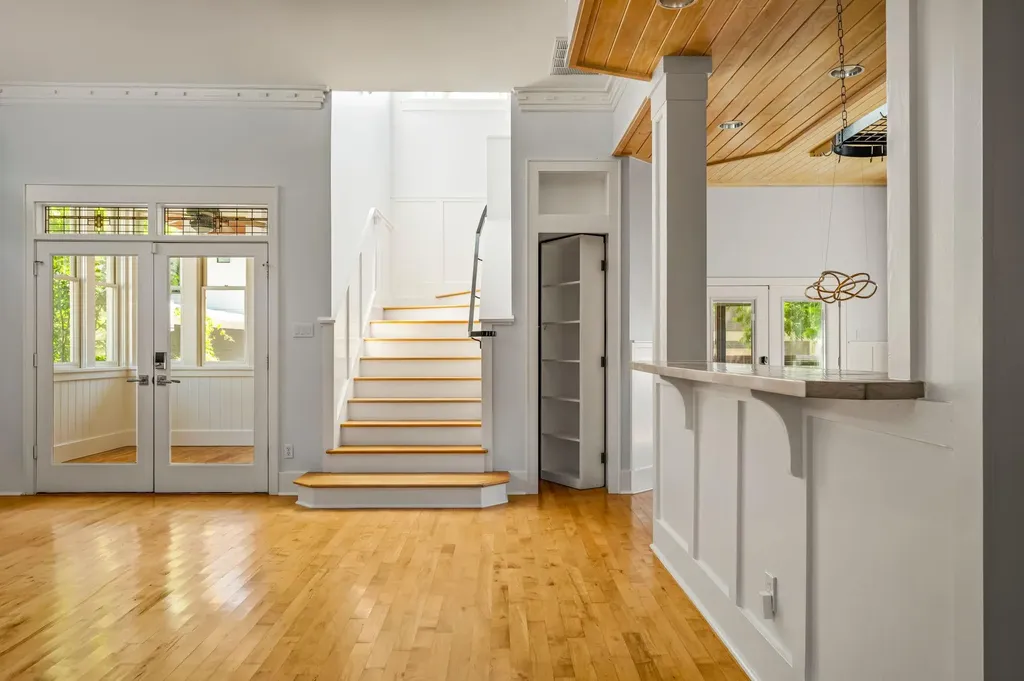 515 E 49th Street Austin TX 78751
