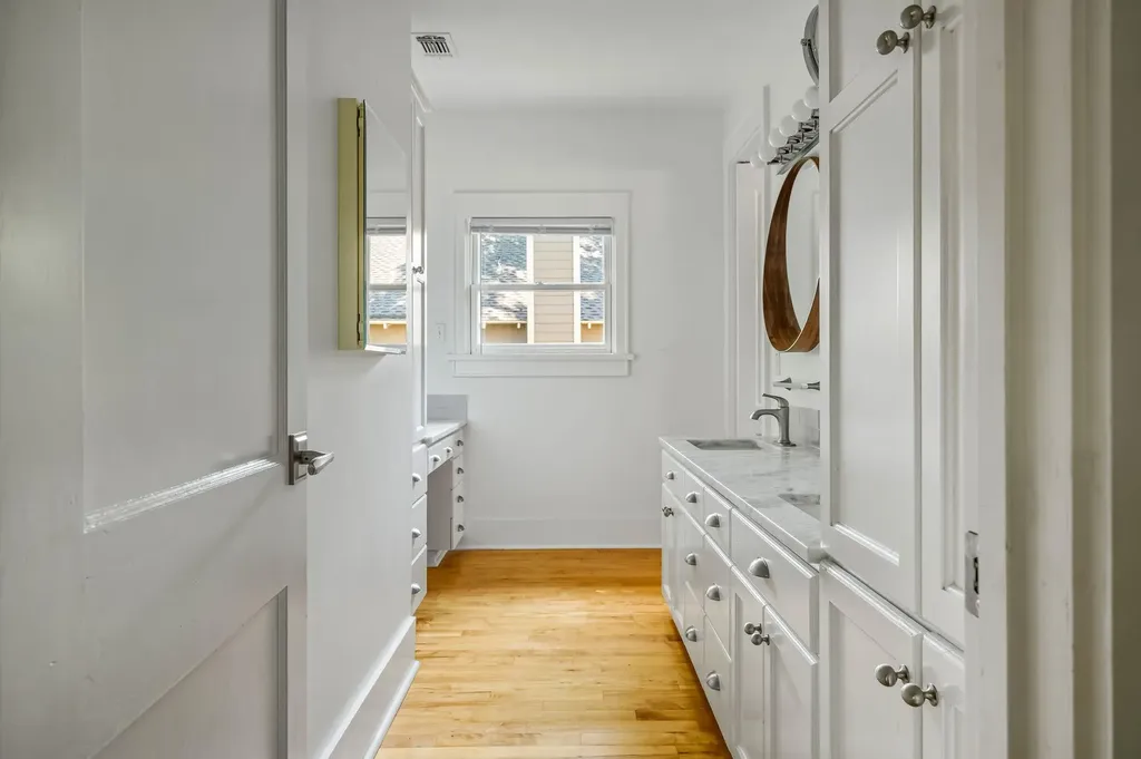 515 E 49th Street Austin TX 78751