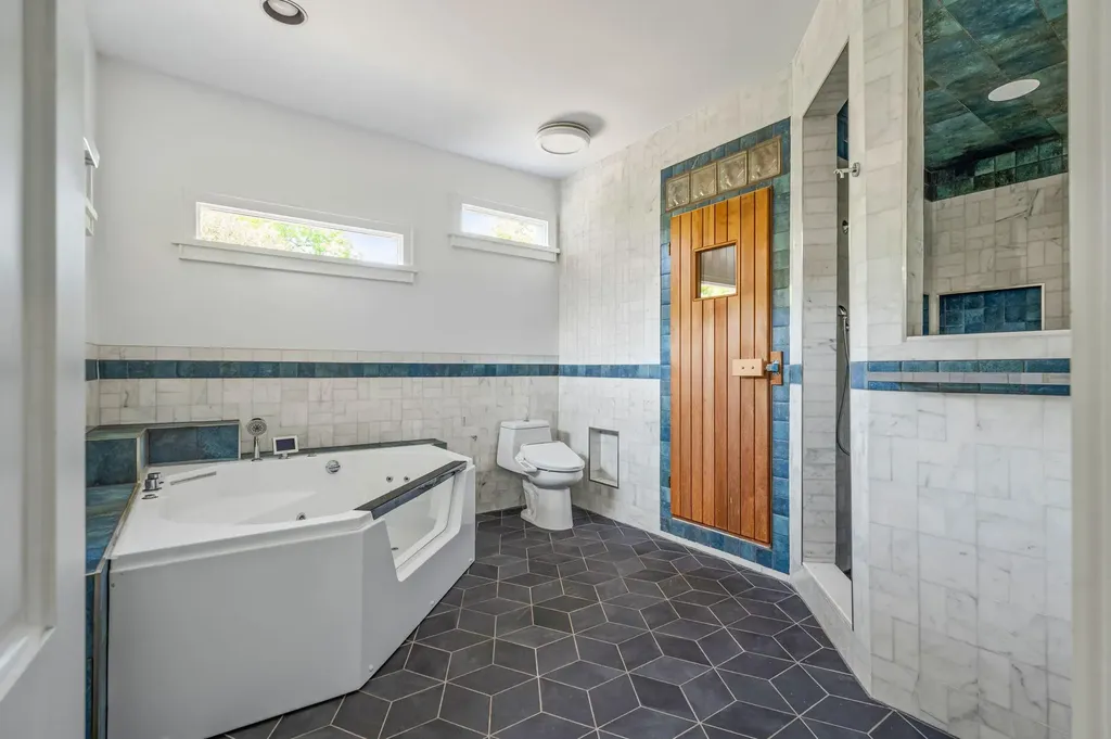 515 E 49th Street Austin TX 78751