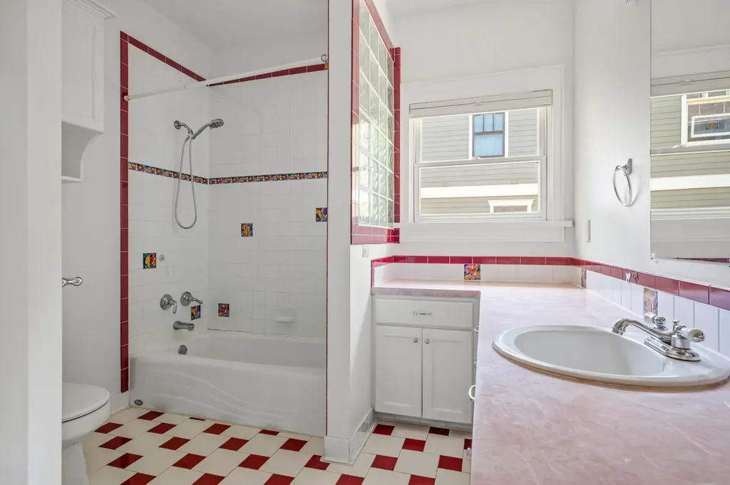 515 E 49th Street Austin TX 78751