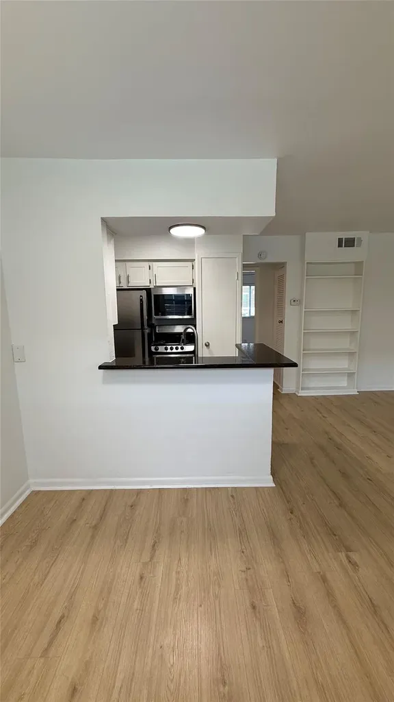 2401 Manor Road Austin TX 78722