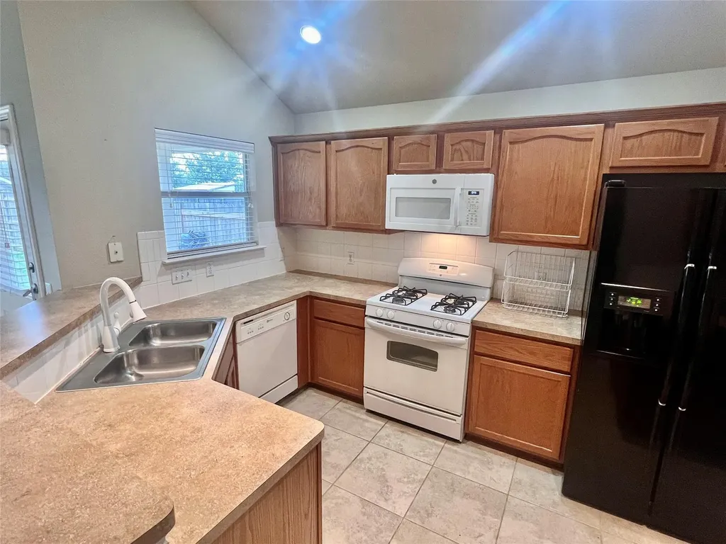 2509 Elara Drive Austin TX 78725