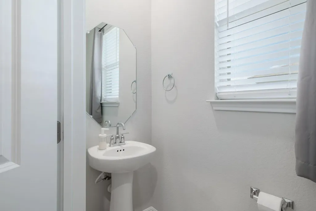 314 Sunshine Lane Kyle TX 78640