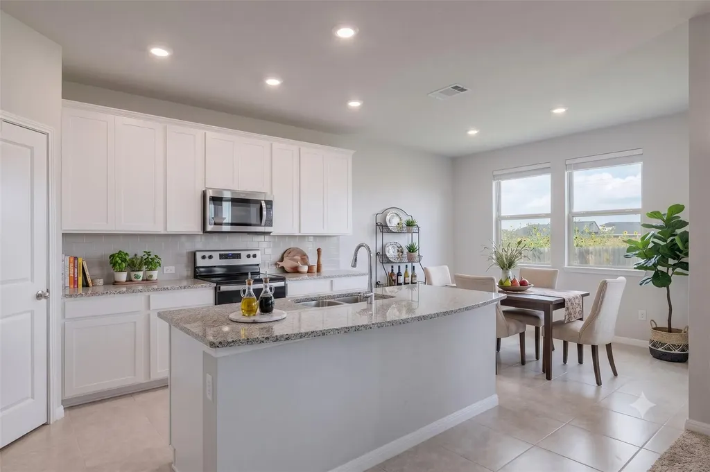 314 Sunshine Lane Kyle TX 78640