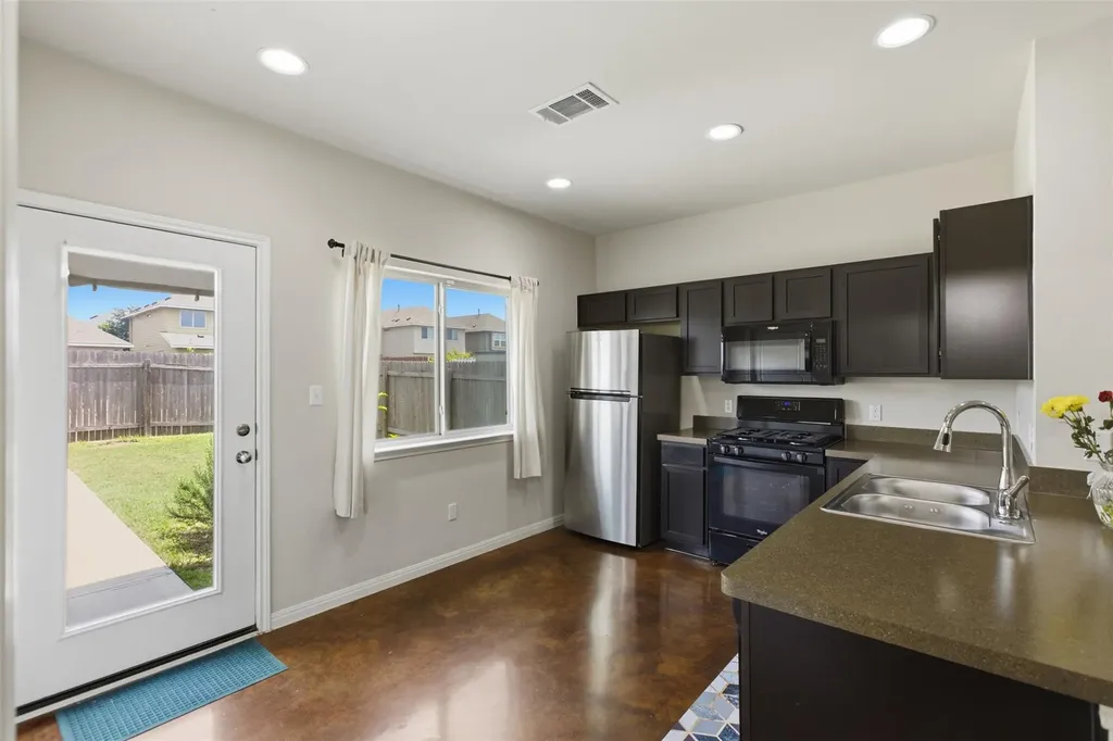4521 Graceful Lane Austin TX 78725