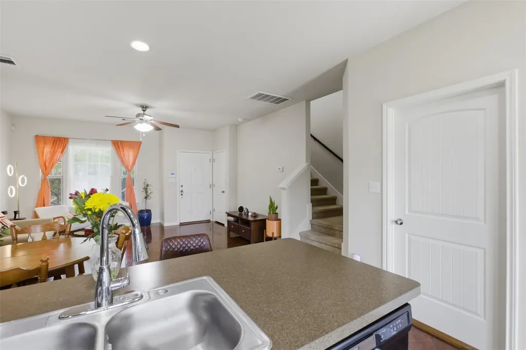 4521 Graceful Lane Austin TX 78725