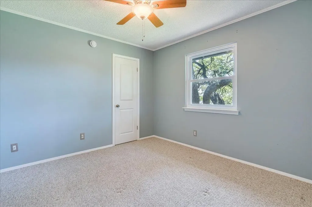 8419 Seminary Ridge Drive Austin TX 78745