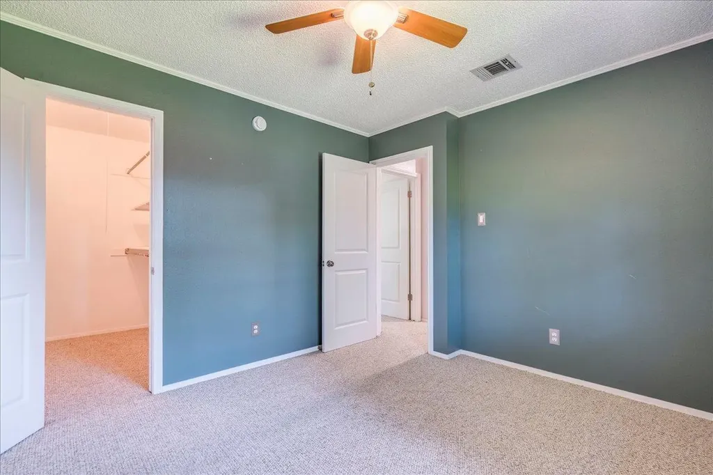 8419 Seminary Ridge Drive Austin TX 78745
