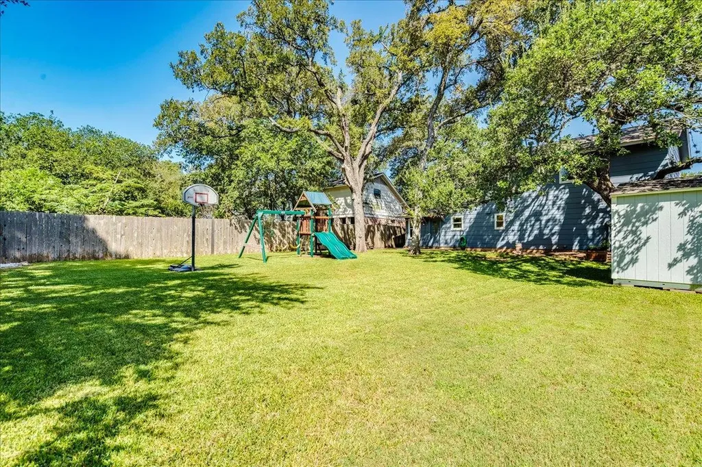 8419 Seminary Ridge Drive Austin TX 78745