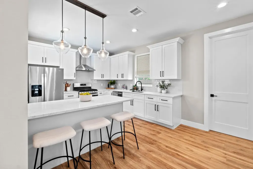 8006 Gault Street Austin TX 78757