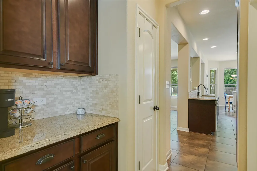 12312 Montclair Bend Austin TX 78732