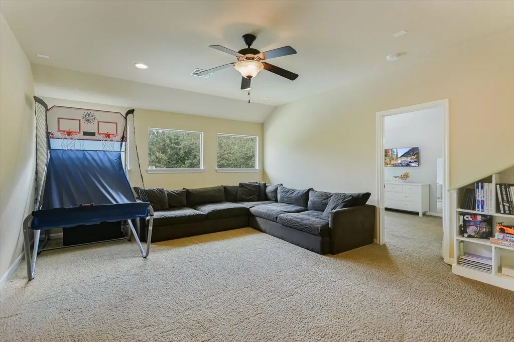 12312 Montclair Bend Austin TX 78732