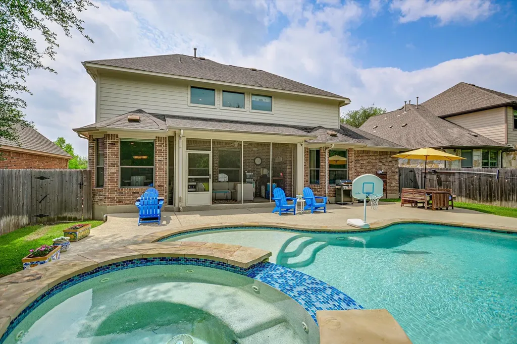12312 Montclair Bend Austin TX 78732