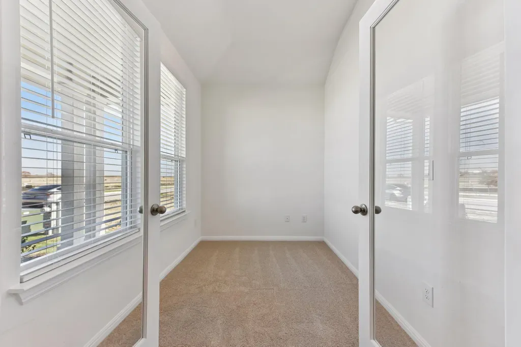 557 Porter Country Parkway Buda TX 78610