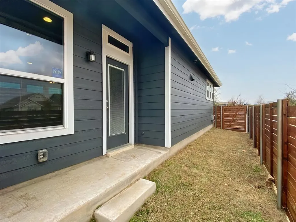 8901 Panhandle Drive Austin TX 78747