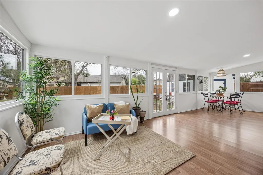 2201 Tallow Court Austin TX 78744