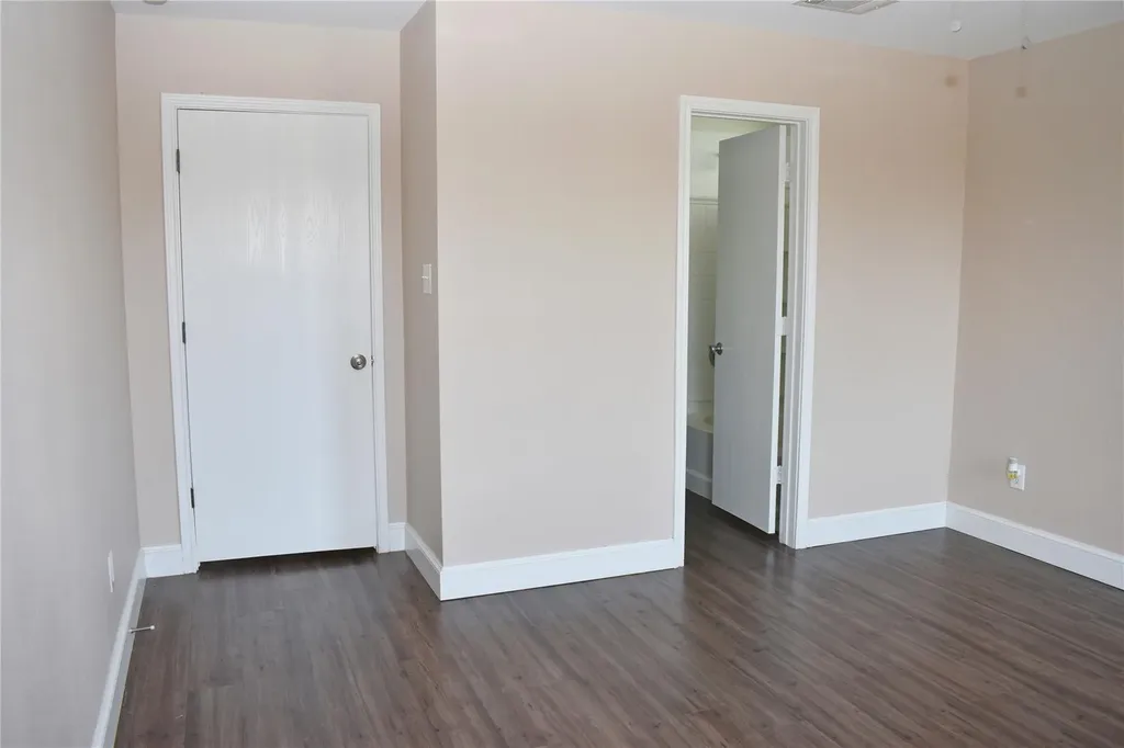 804 Lavaca Loop Elgin TX 78621