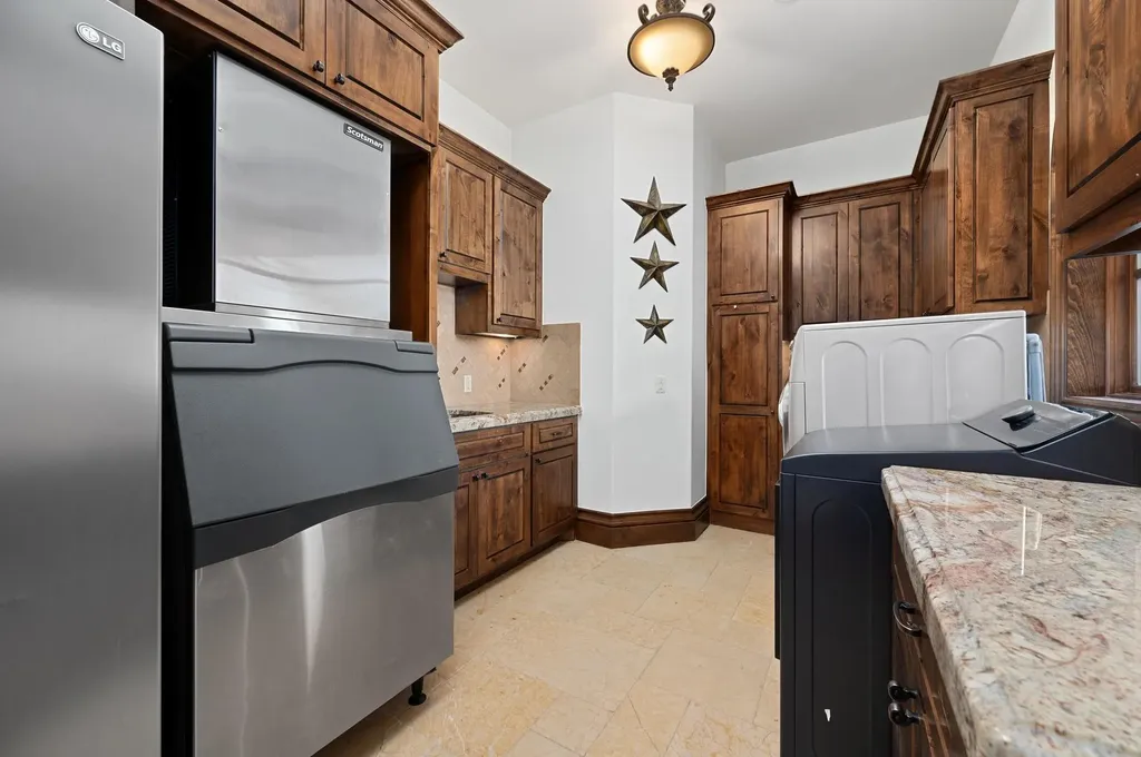 13322 Shore Vista Drive Austin TX 78732