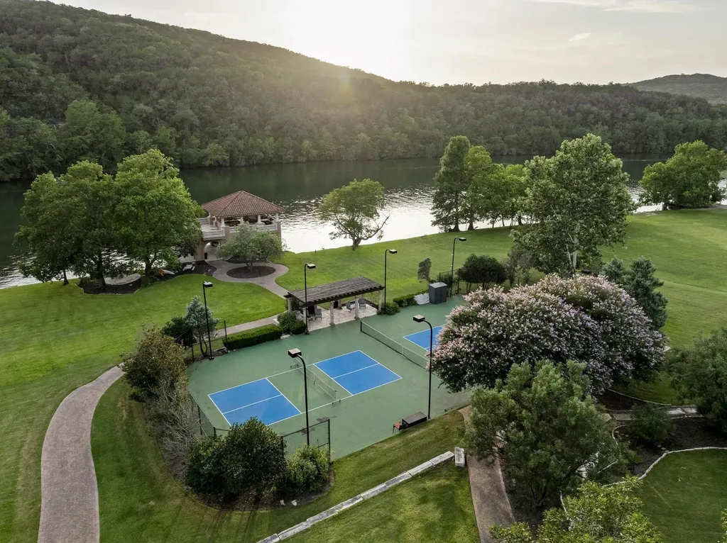 13322 Shore Vista Drive Austin TX 78732