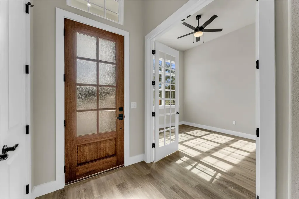 108 Double Circle Burnet TX 78611