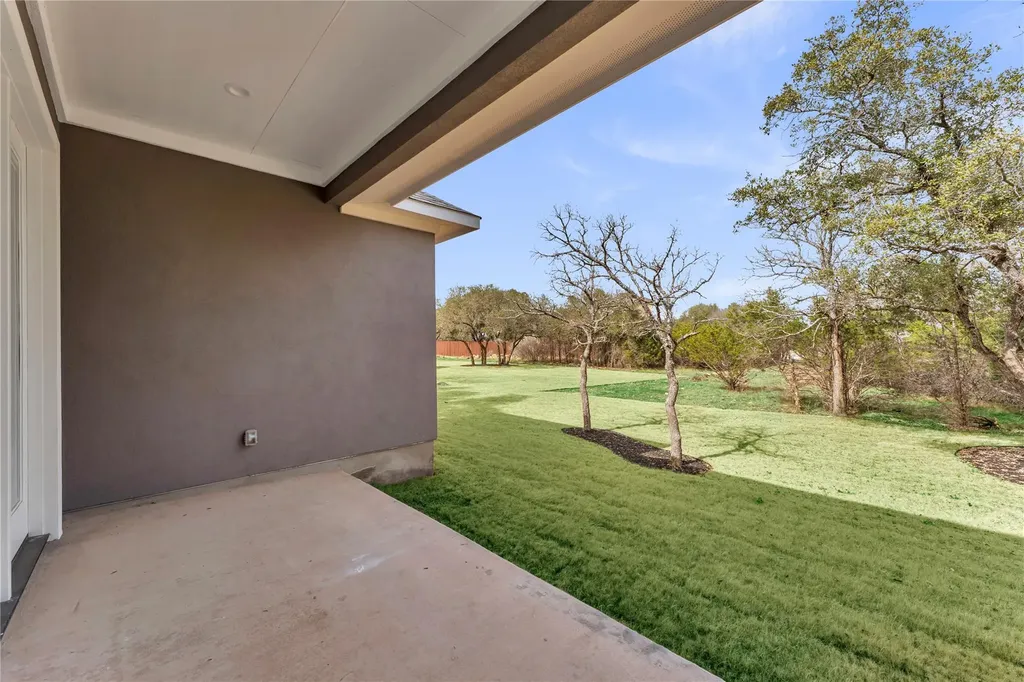 108 Double Circle Burnet TX 78611