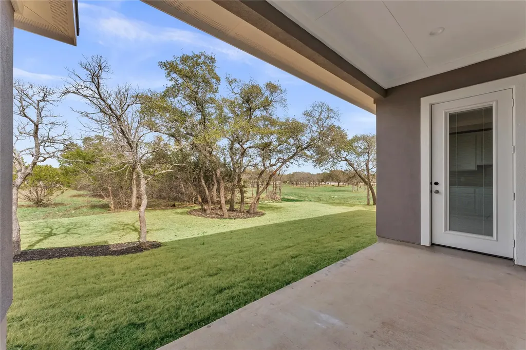 108 Double Circle Burnet TX 78611
