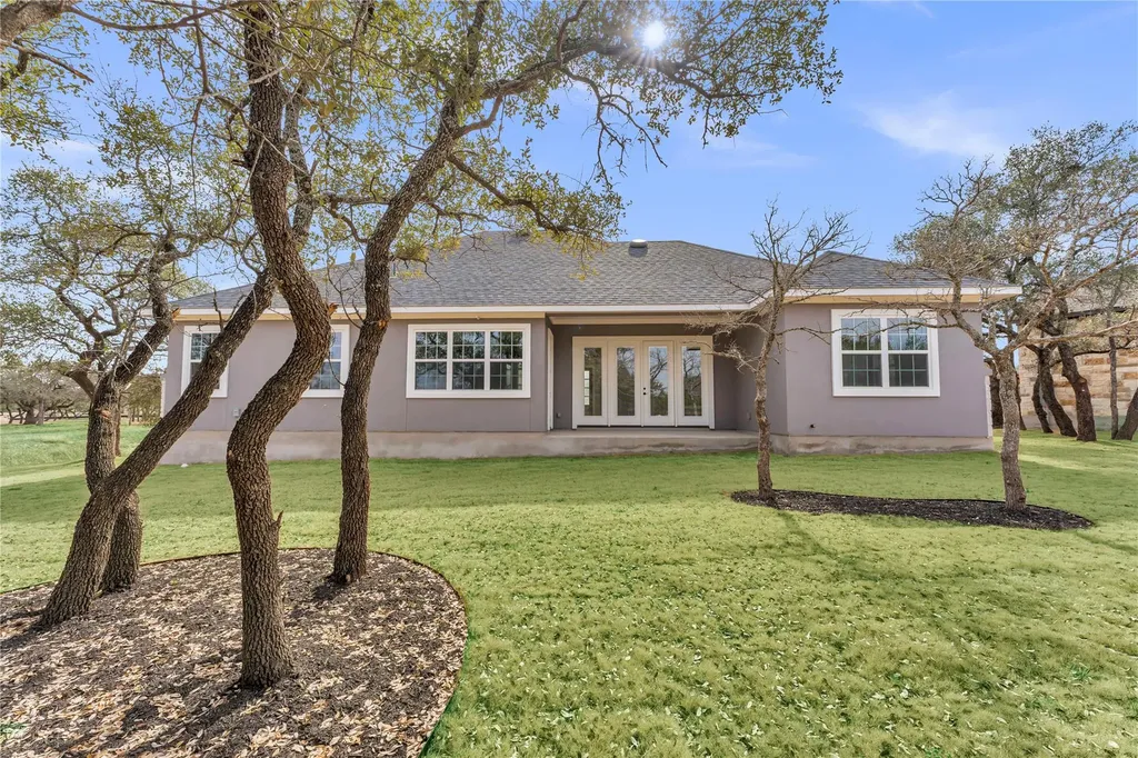 108 Double Circle Burnet TX 78611