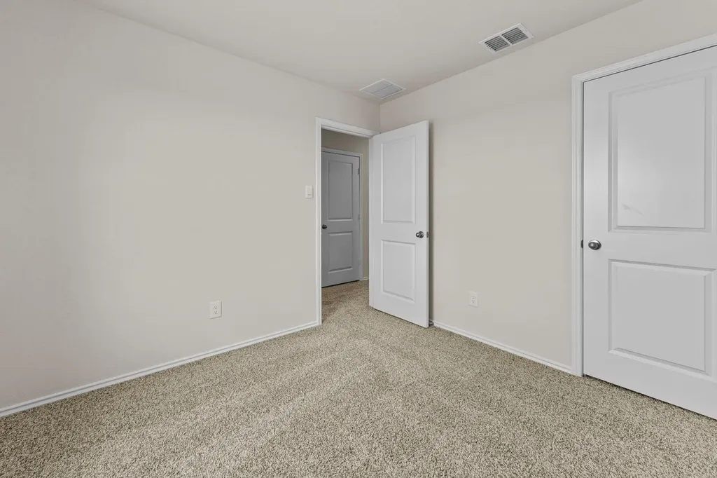 2121 Windflower Lane Luling TX 78648