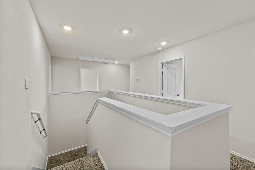 2121 Windflower Lane Luling TX 78648