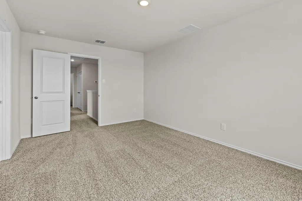 2121 Windflower Lane Luling TX 78648