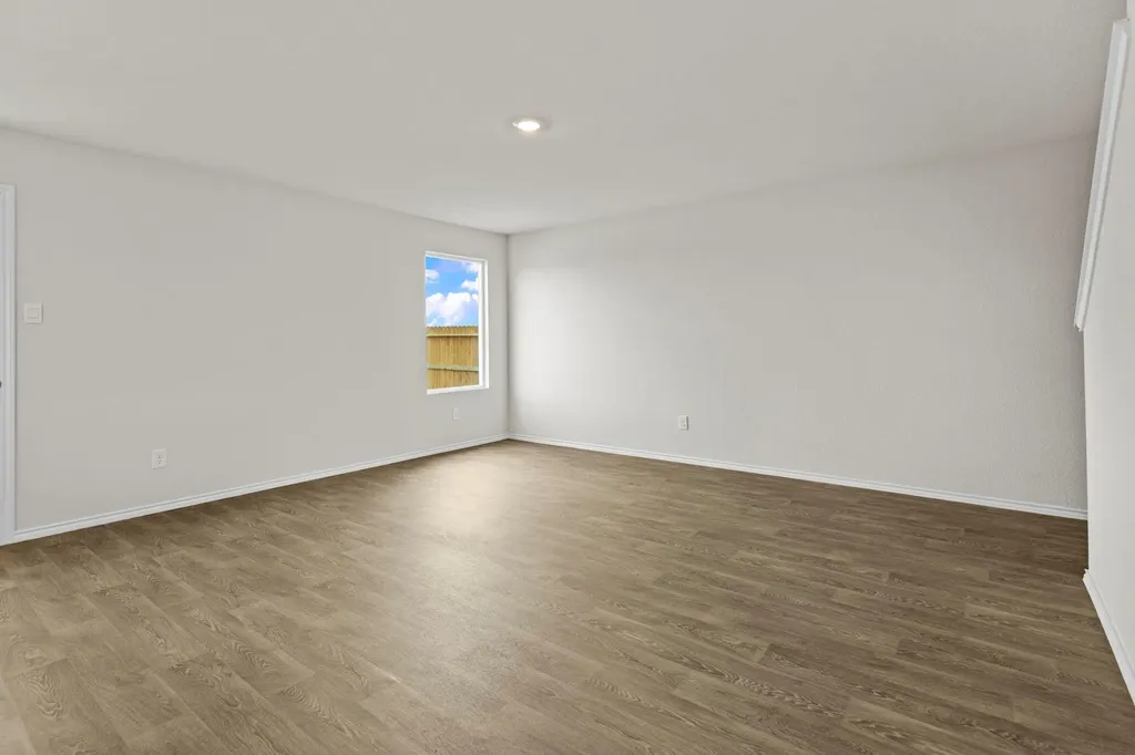 2121 Windflower Lane Luling TX 78648
