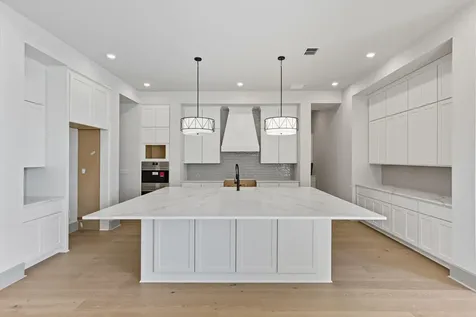 942 Bristol Creek Bend Lakeway TX 78738