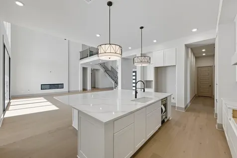 942 Bristol Creek Bend Lakeway TX 78738