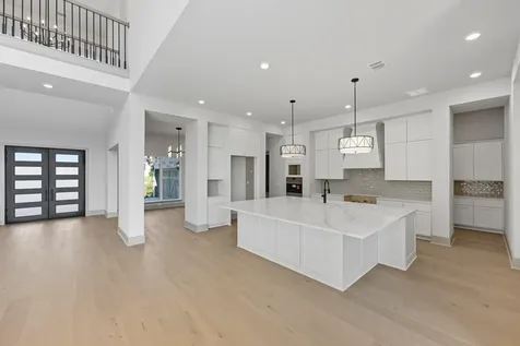 942 Bristol Creek Bend Lakeway TX 78738