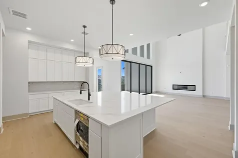 942 Bristol Creek Bend Lakeway TX 78738