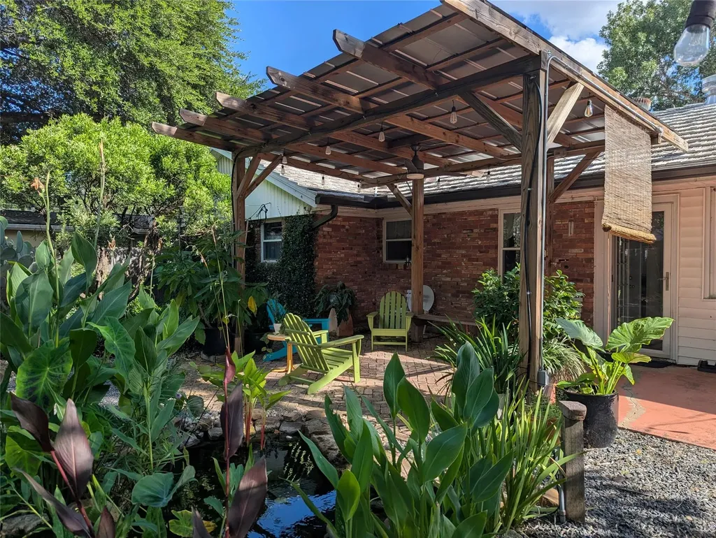 1610 Larkwood Drive Austin TX 78723