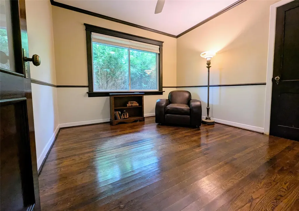 1610 Larkwood Drive Austin TX 78723