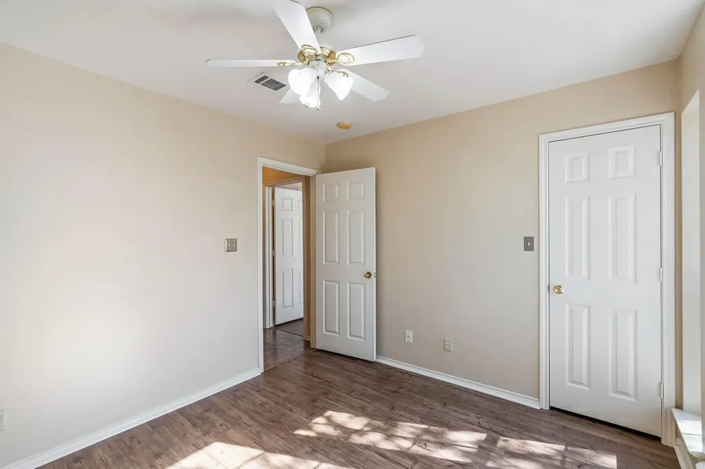 7704 Plateau Cove Lago Vista TX 78645