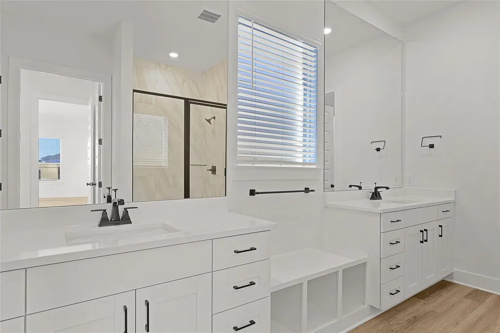4733 Regents Place Round Rock TX 78665