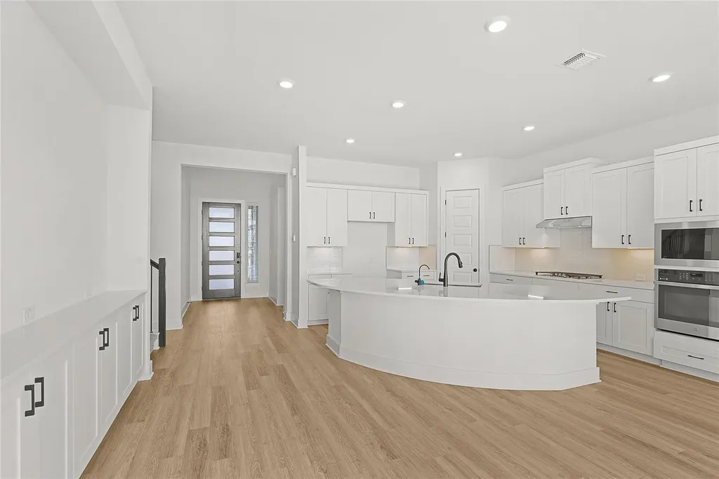 4733 Regents Place Round Rock TX 78665
