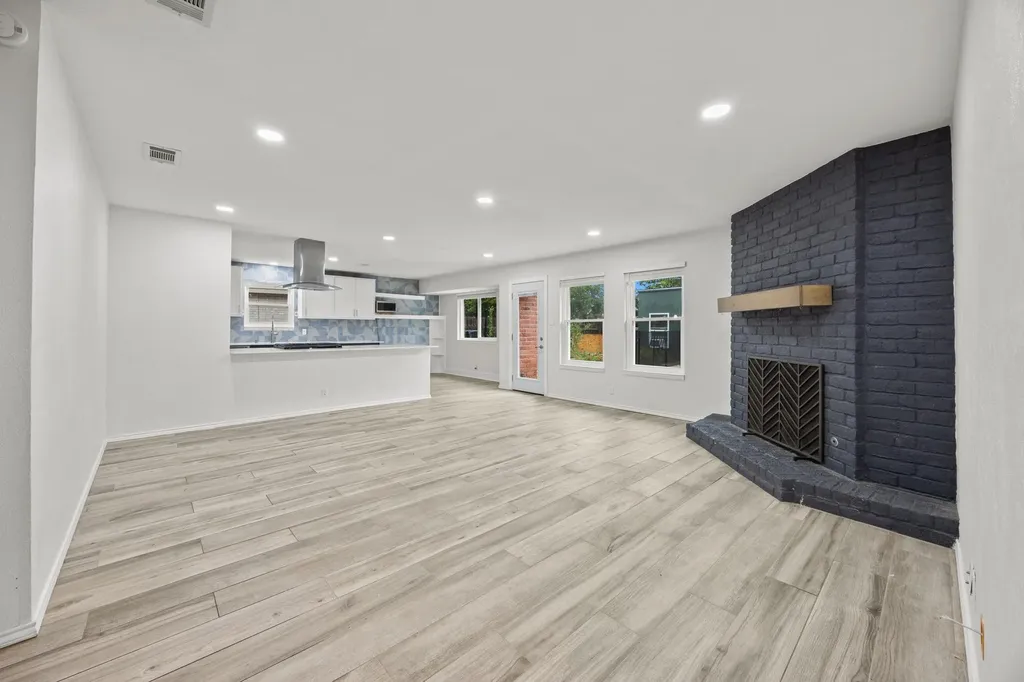 608 Andover Drive Round Rock TX 78664