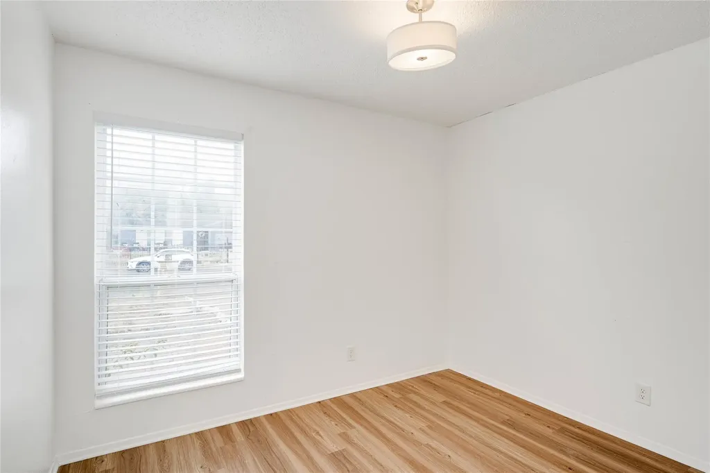 4410 Dove Springs Drive Austin TX 78744