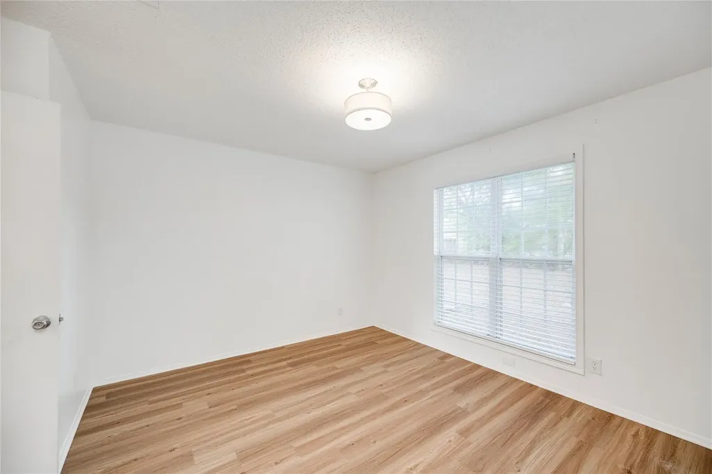 4410 Dove Springs Drive Austin TX 78744
