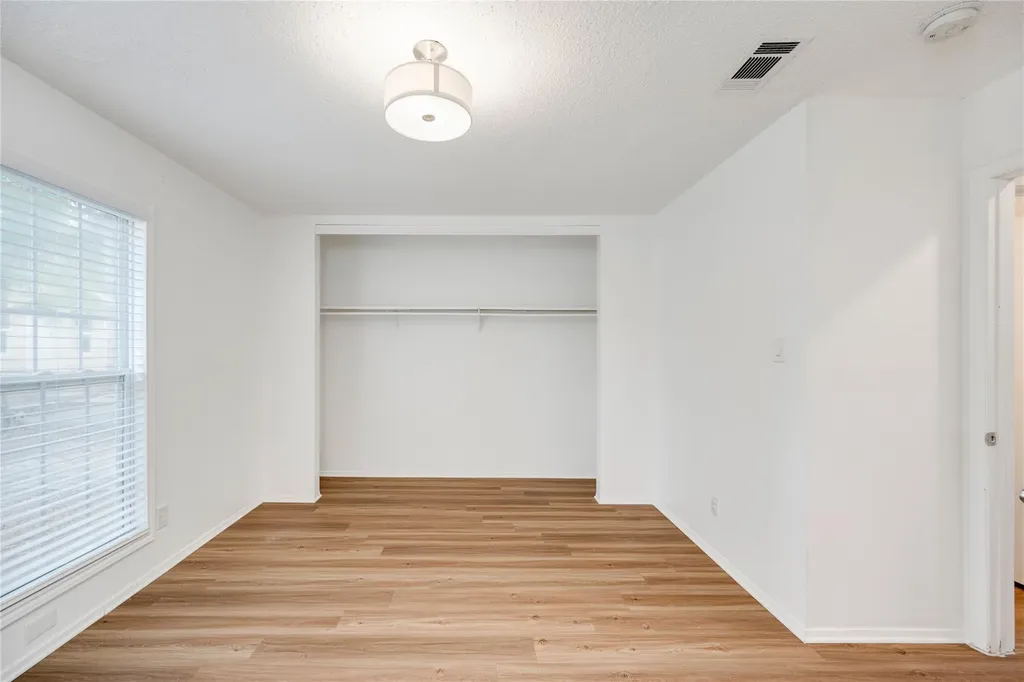 4410 Dove Springs Drive Austin TX 78744