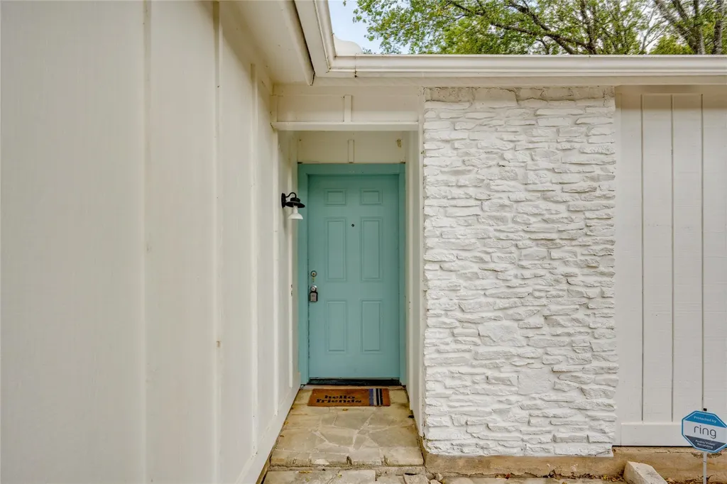 4410 Dove Springs Drive Austin TX 78744
