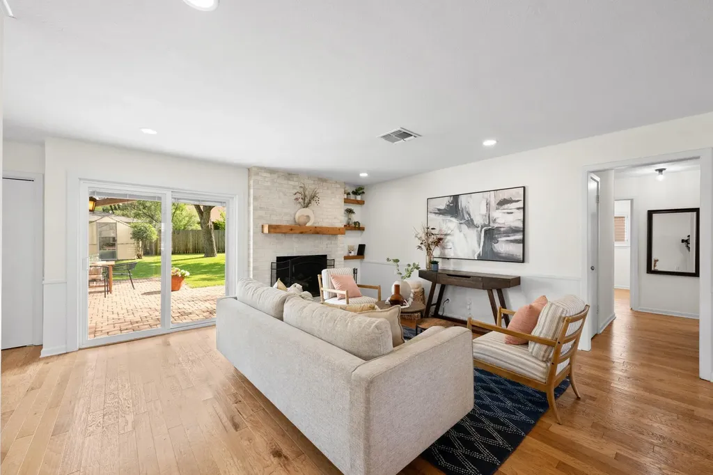 2210 Kenbridge Drive Austin TX 78757