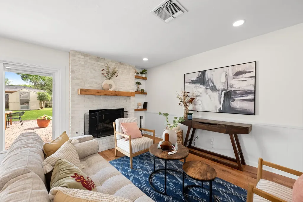2210 Kenbridge Drive Austin TX 78757